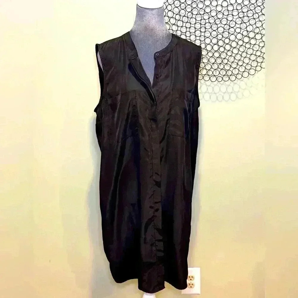 Mossimo- Silk-like sleeveless black button up dress - Size Large